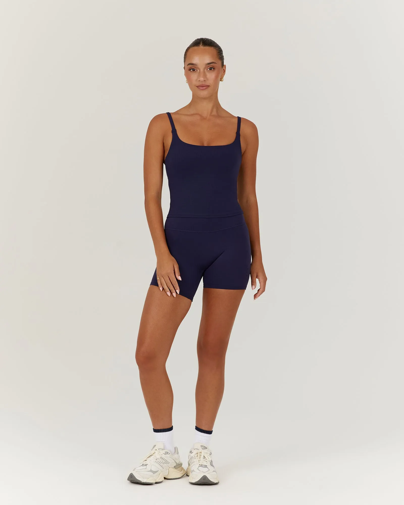 AIRE SCOOP TOP - INK