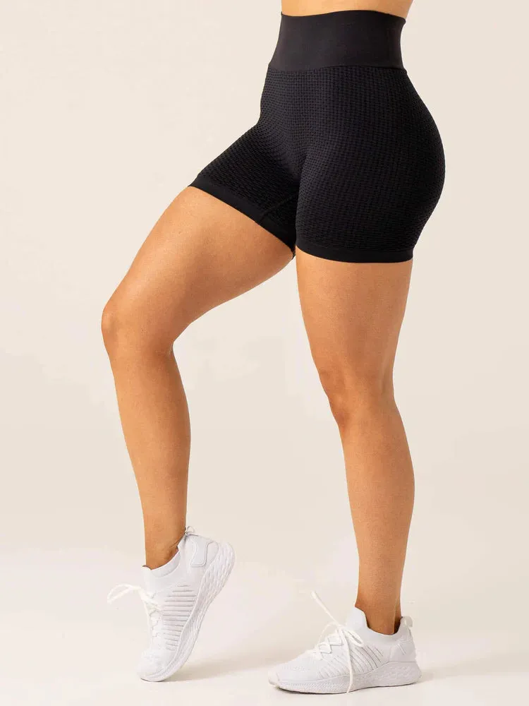 Honeycomb Scrunch Seamless Shorts - Black