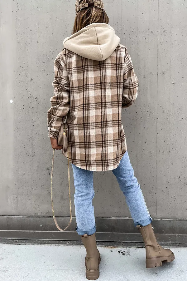 Kariertes Kapuzenmantel in Khaki - Mia