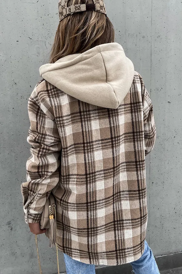 Kariertes Kapuzenmantel in Khaki - Mia