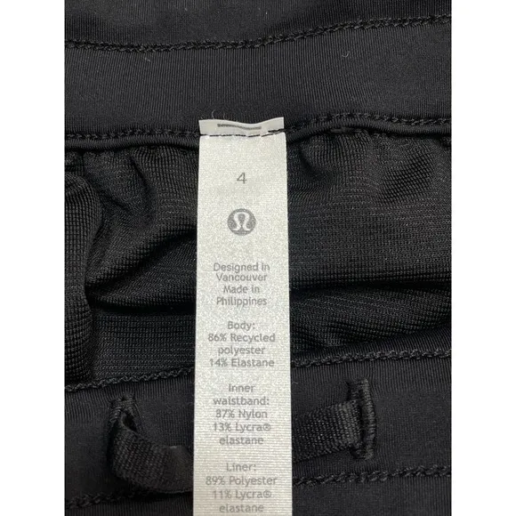Lululemon Tracker Short 4&quot; Black Sz 4 Athletic Running Yoga
