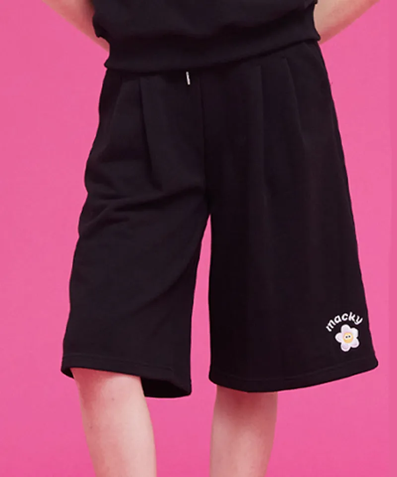 MACKY Golf: Daisy Bermuda Sweat  Pants - Black