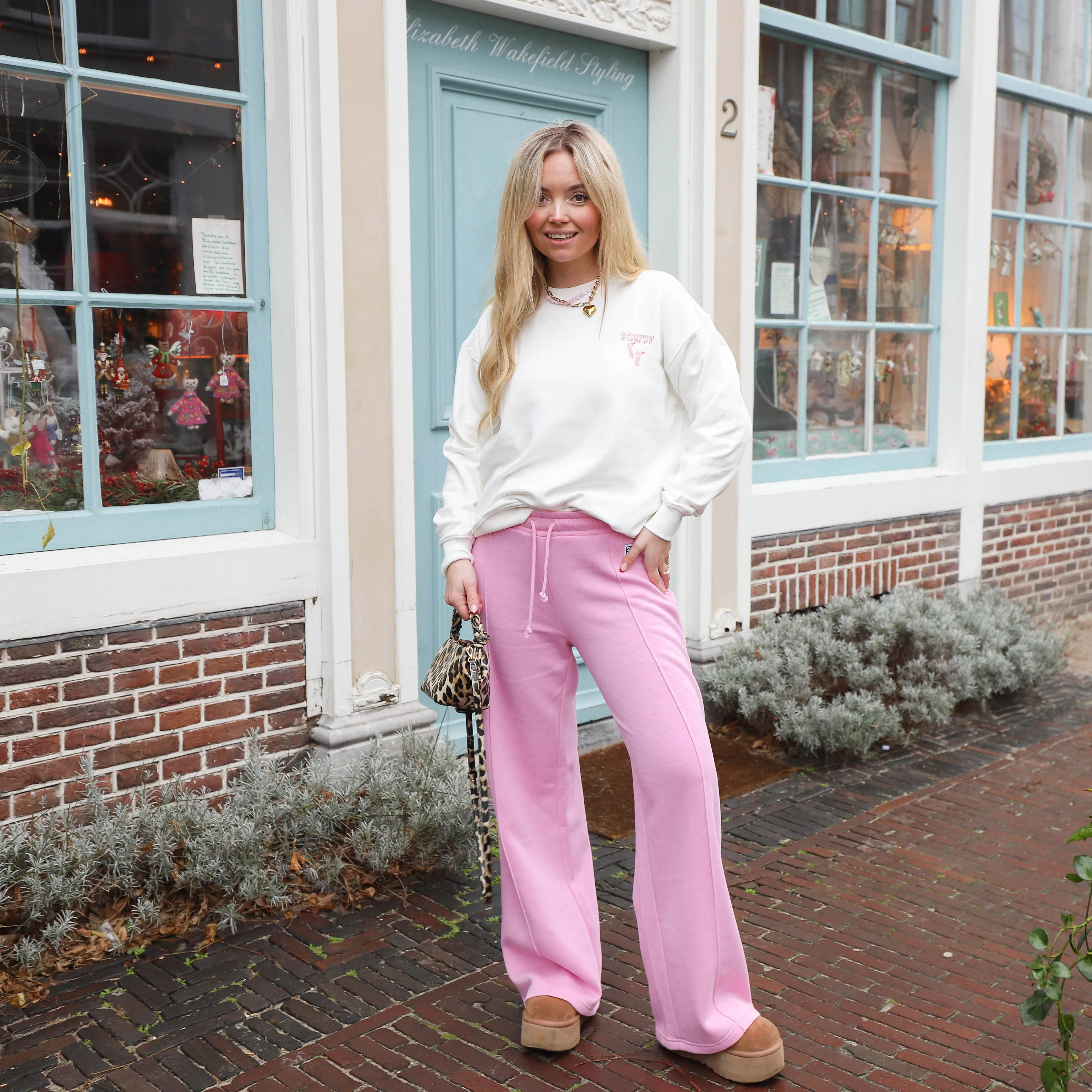 Mayra wide sweat pants bonbon roze