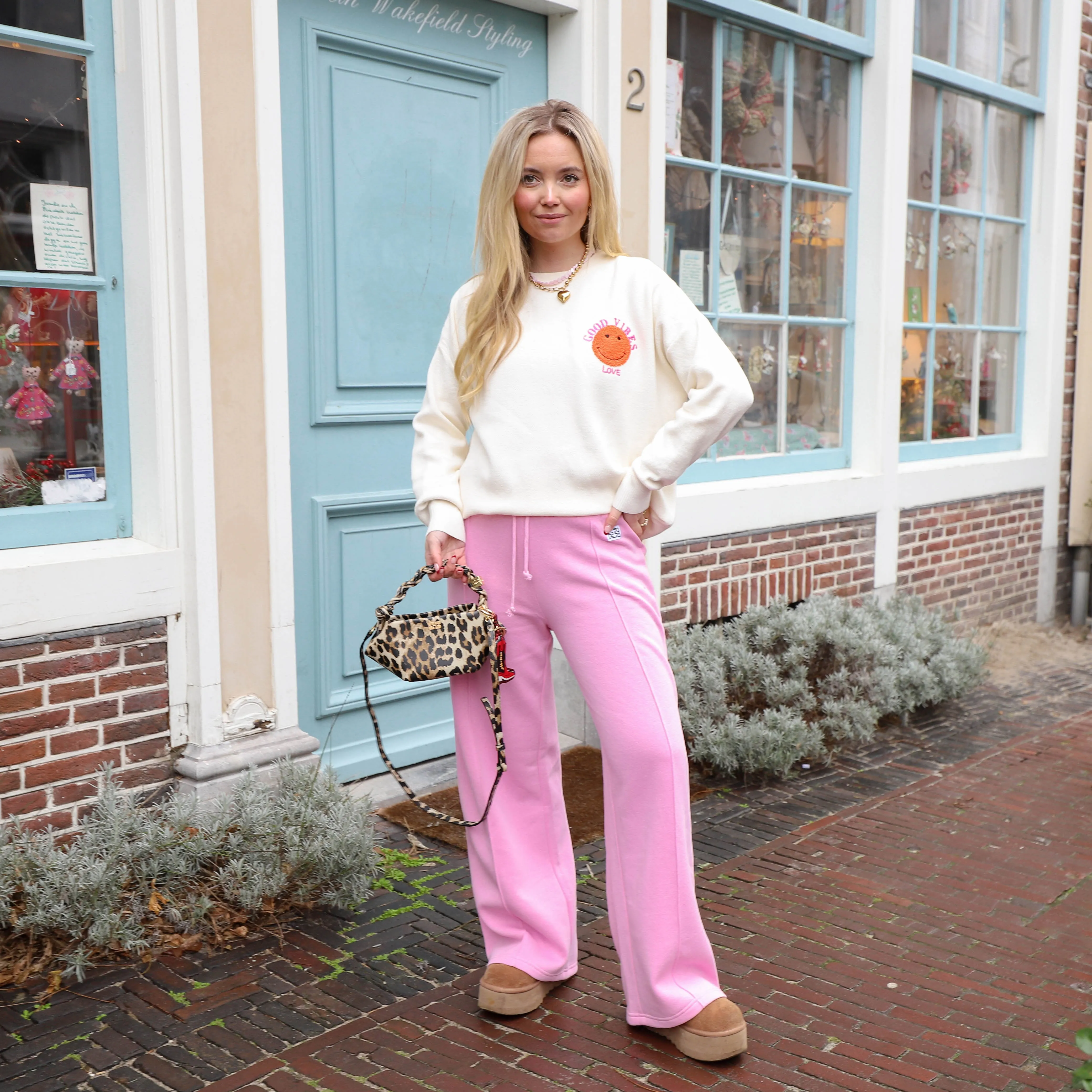 Mayra wide sweat pants bonbon roze
