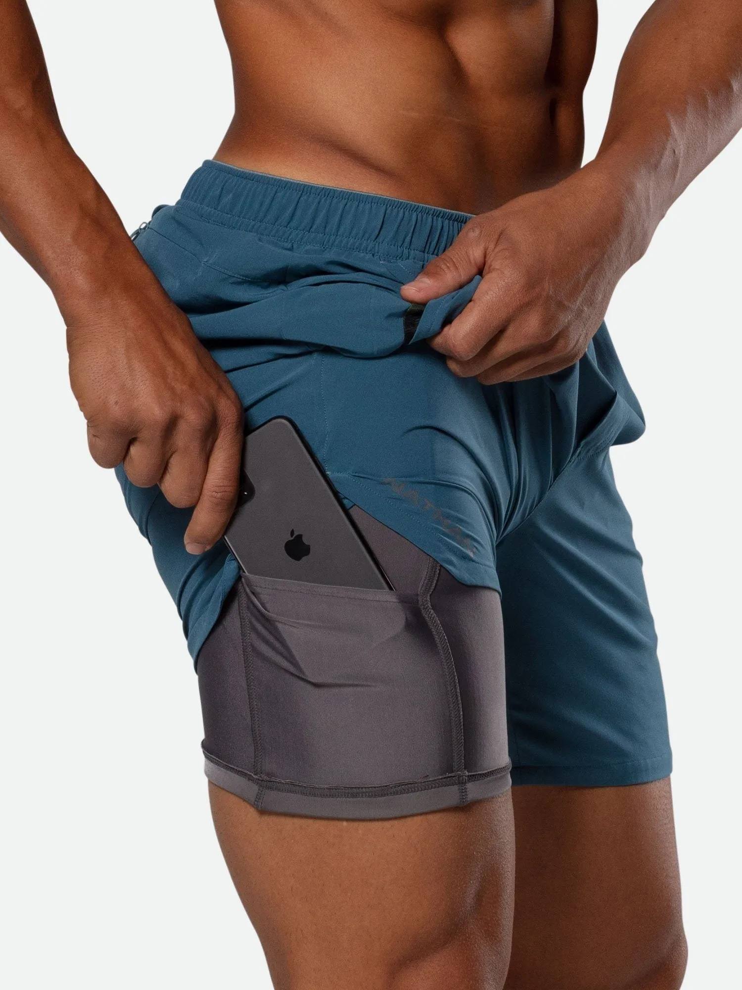 Men's Essential 7" Shorts