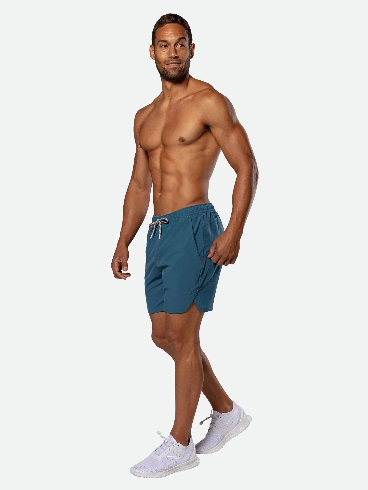 Men's Essential 7" Shorts