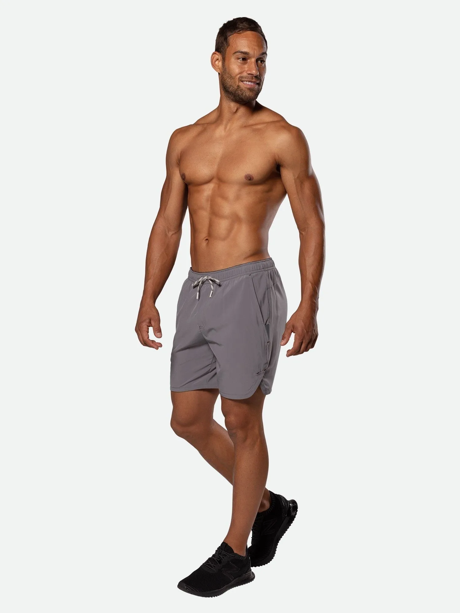 Men's Essential 7" Shorts