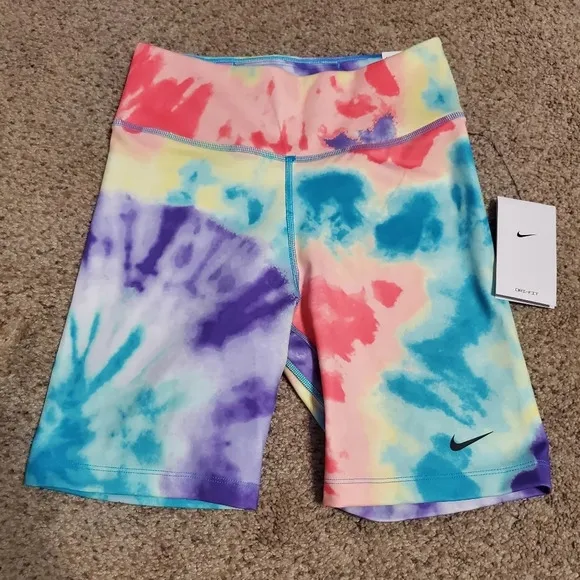 Nike One Women's Mid-Rise 7&quot; Tie-Dye Bike Workout Shorts S