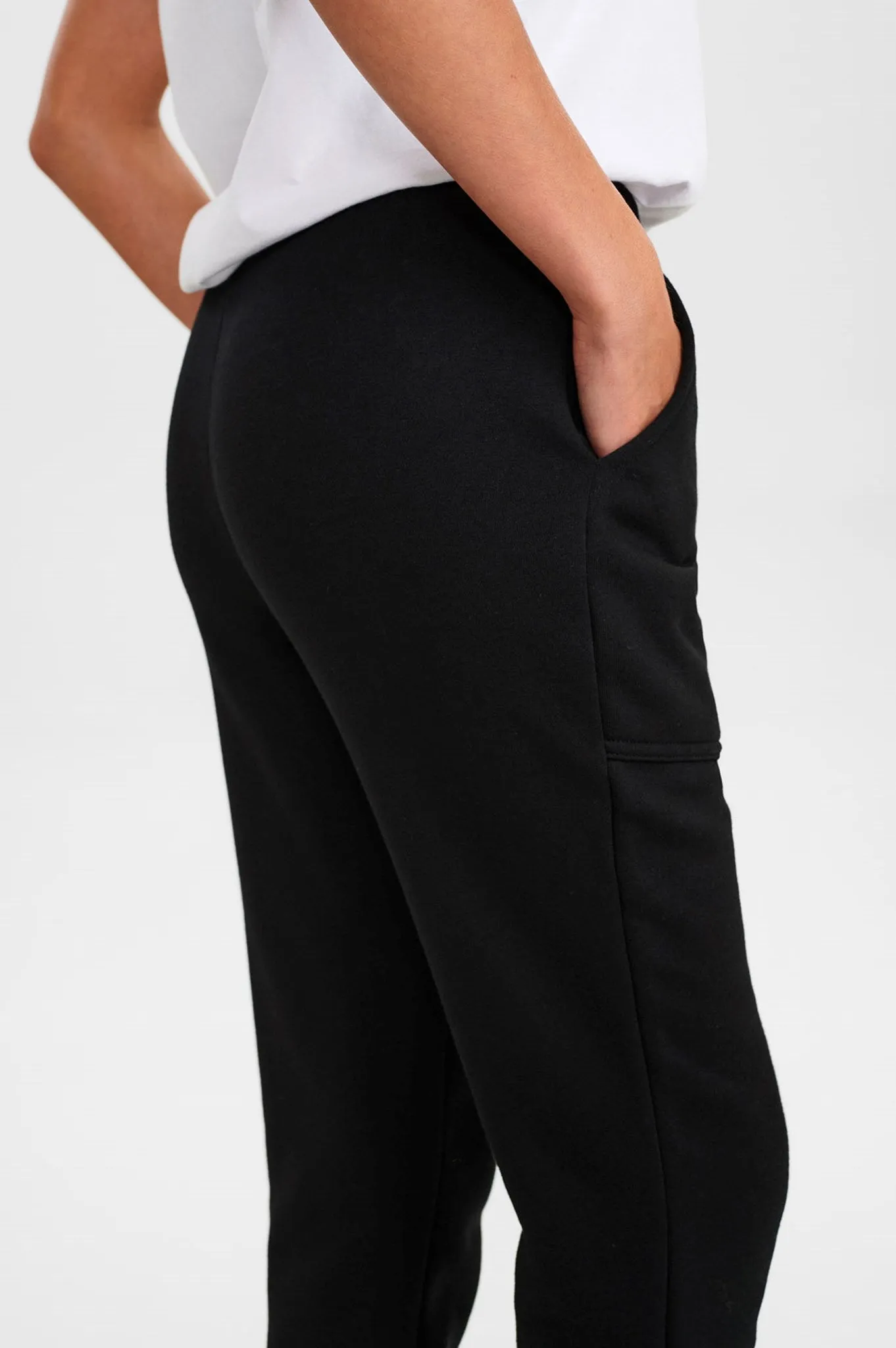 NUALETI SWEAT PANTS - Caviar