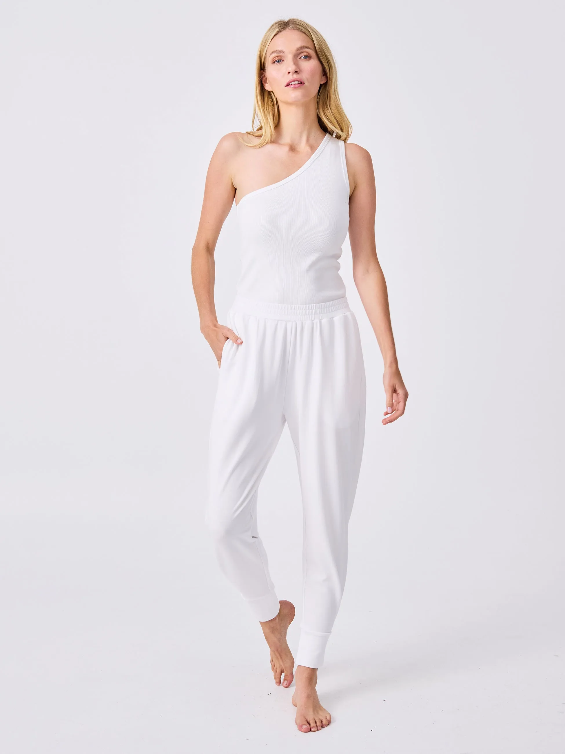 Side Pleat Jogger Jogger - White