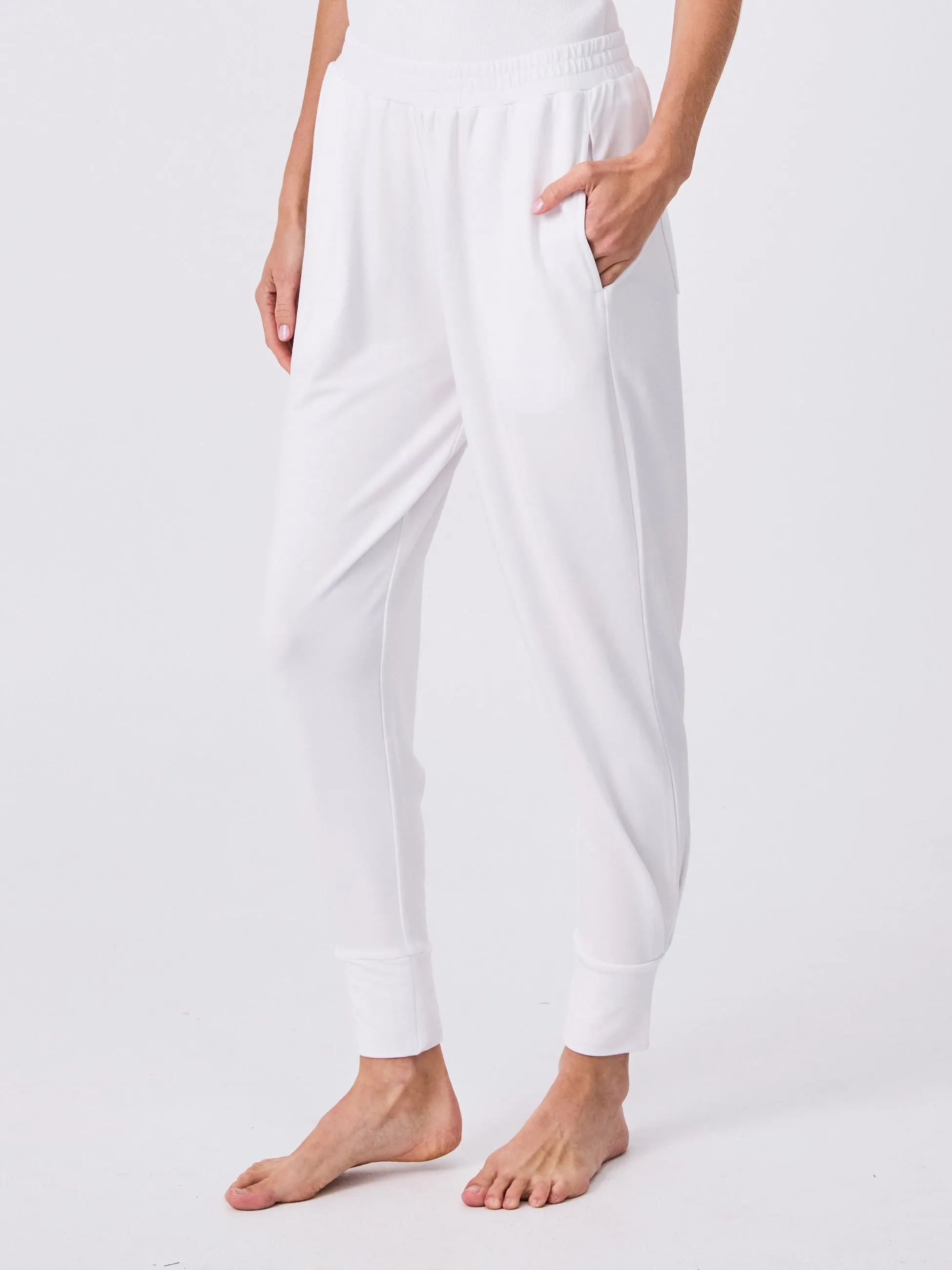 Side Pleat Jogger Jogger - White