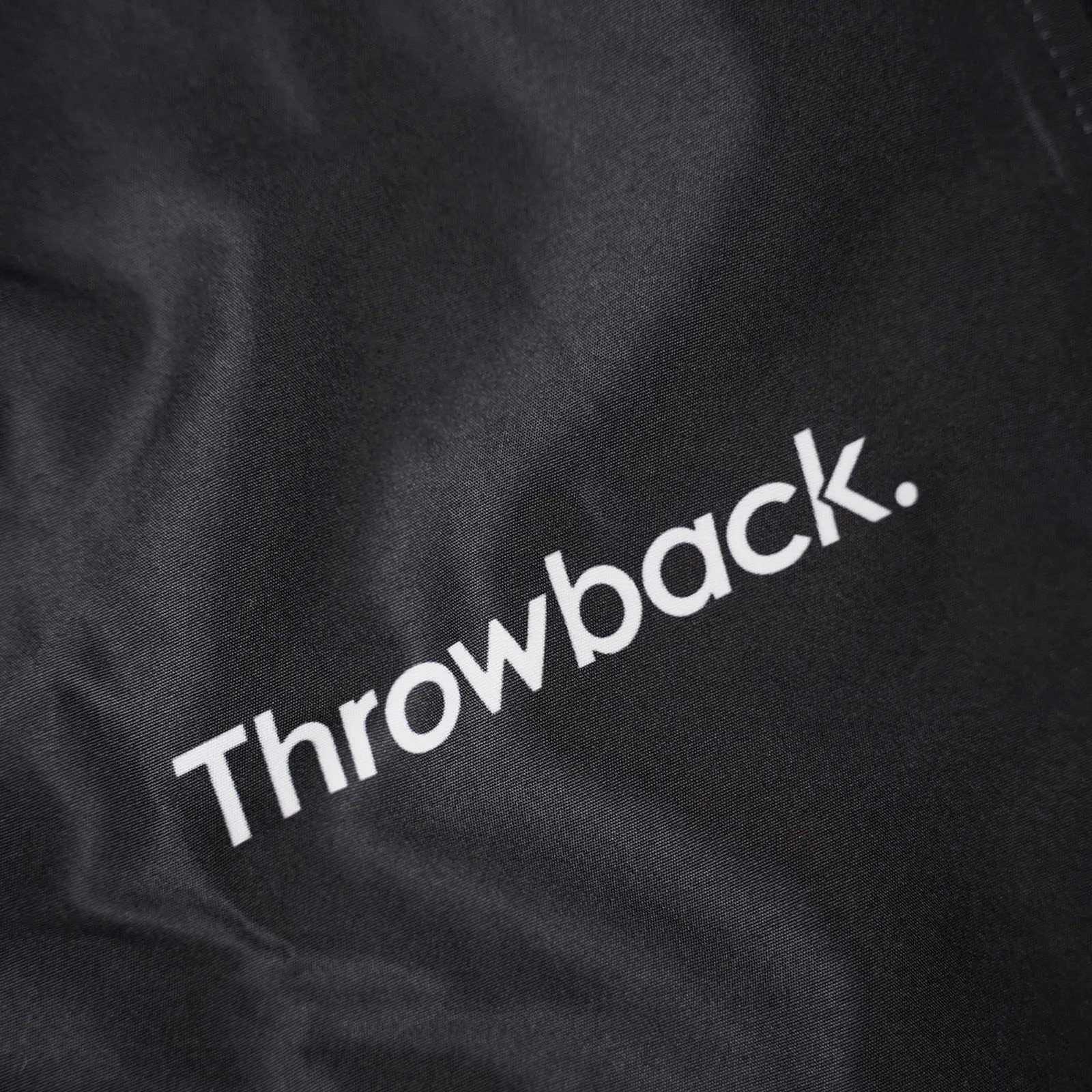 Throwback Tech Windbreaker - Black